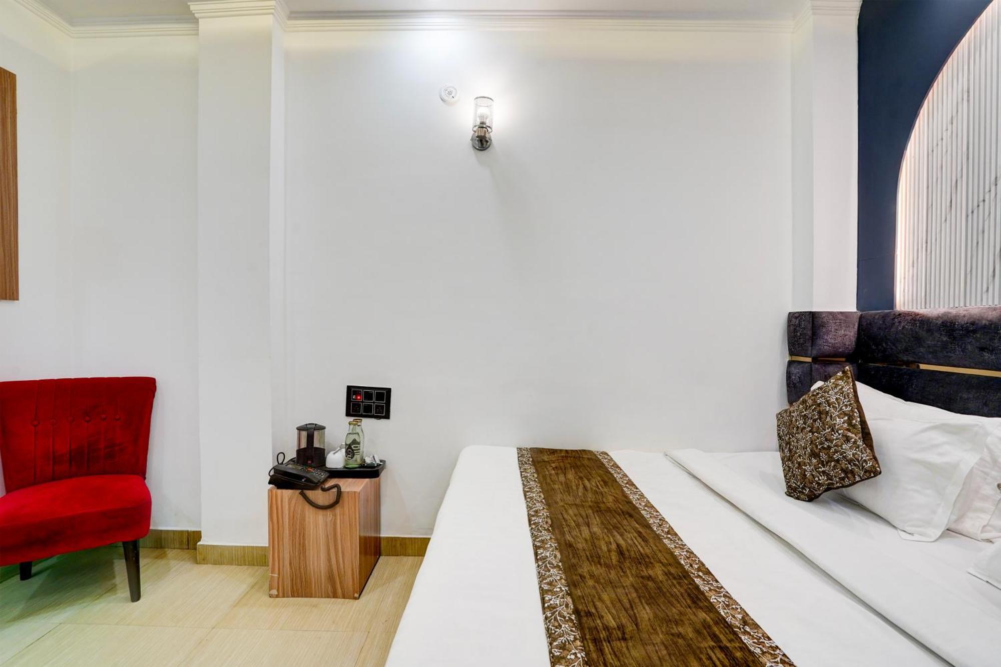 Hotel Jai Balaji, Paharganj, Railway Station 4*
